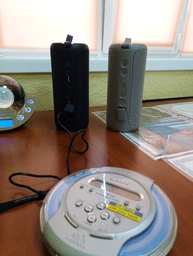 Портативна колонка Canyon OnMove 15 40W RGB Beige (CNE-CBTSP15BG) фото від покупців 6