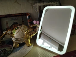 Дзеркало для макіяжу акумуляторне безпровідне 3 режими Smart LED Makeup Mirror косметичне настільне з LED підсвіткою у ванну кімнату біле