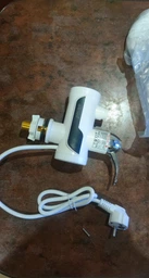 Кран электрический Делимано проточный водонагреватель Delimano с LCD экраном нижнее подключение белый фото от покупателей 3