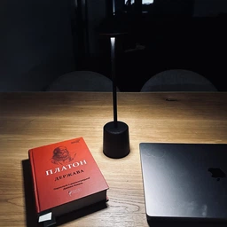 Сенсорна лампа нічник з USB заряджанням на акумуляторі в спальню / LED настільна лампа з акумулятором 9135 OnePro Чорний 68602 фото від покупців 2