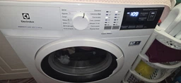 Стиральная машина Electrolux серии PerfectCare 600 EW6S406WU, фронтальная, узкая, 6 кг, 1000, A+++, 38 см, дисплей, белый фото от покупателей 5