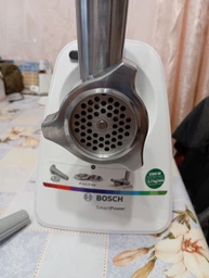 Мясорубка BOSCH MFW2515W с насадкой соковыжималкой фото от покупателей 9