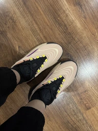 Жіночі кросівки adidas Originals Ozelia GY8544 36 (3.5UK) 22.2 см Сірий/Білий (4065419928037) фото від покупців 1