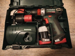 Шуруповерт-дриль Metabo POWERMAXX BS BL Q, акумуляторний, Li-Power, 2*12 В, 2 Ач, 0-400/0-1500 об/хв, патрон 1-10мм, 20/38 Нм, кейс, 0.7кг (601749500) фото від покупців 4