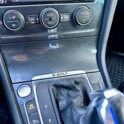 Адаптер беспроводной для Apple CarPlay и Android Auto 2in1 USB WIFI5 Bluetooth 5.0 С переходниками