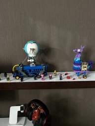 Конструктор LEGO Fortnite Battle Bus 954 деталі (77073)