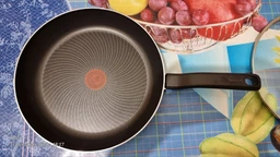 Сковорода с крышкой Tefal So' Light 24 см (H0560442_SET) фото от покупателей 4