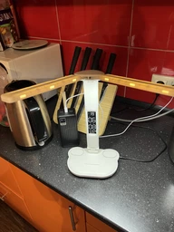 Светодиодная настольная лампа трансформер на аккумуляторе с дисплеем 12в1 Tech Lamp - многофункциональная с двойным источником света, календарем, термометром и держателем для ручек, белая фото от покупателей 1