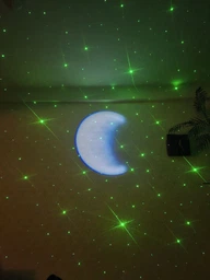 Ночник светильник проектор звездного неба Космонавт Астронавт с Bluetooth колонкой Лазерный проектор Белый с черным фото от покупателей 17