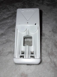 Зарядное устройство Varta Mini Charger Белое (57656101401) фото от покупателей 2