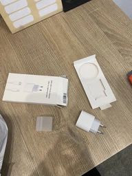 Комплект Зарядное устройство Foxconn 20W USB-C + Кабель нейлоновый USB-C-USB-C 20W White 1 м для Apple iPhone (37431-c)
