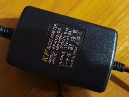 Зарядний пристрій для акумулятора Voltronic 12 В/1.5 A із затискачем, Q100 (YT15618) фото від покупців 6