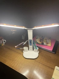 Светодиодная настольная лампа трансформер на аккумуляторе с дисплеем 12в1 Tech Lamp - многофункциональная с двойным источником света, календарем, термометром и держателем для ручек, белая фото от покупателей 3