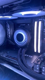 Центральний процесор AMD Ryzen 7 7800X3D 8C/16T 4.2/5.0GHz Boost 96Mb Radeon Graphics AM5 120W w/o cooler TRAY фото від покупців 17