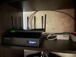 Джерело безперебійного живлення для роутерів Marsriva KP7 Pro DC UPS 11xDC+USB+Gigabit PoE 9-12V 100W 24000Ah 76,8Wh LiFePO4 Black фото від покупців 3