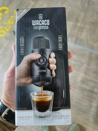Еспресо-кавоварка портативна Wacaco Nanopresso з чохлом Червона (WNANORED)