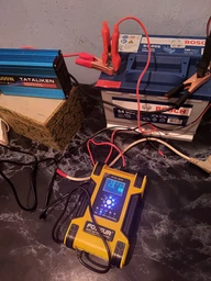 FOXSUR (12V-12А 24V-6А) FBC122412D - імпульсний зарядний пристрій для автомобільних АКБ фото від покупців 12