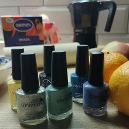 Лак для нігтів CND Vinylux #104 Bicycle Yellow 15 мл фото від покупців 4