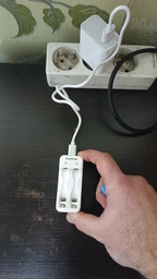 Зарядное устройство Quantum для Quantum QM-BC1020 для Ni-MH/Ni-CD 1.2V акум. AA/AAA 2-slot (USB) (0746020702950) фото от покупателей 1