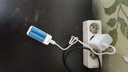 Зарядное устройство Quantum для Quantum QM-BC1020 для Ni-MH/Ni-CD 1.2V акум. AA/AAA 2-slot (USB) (0746020702950)