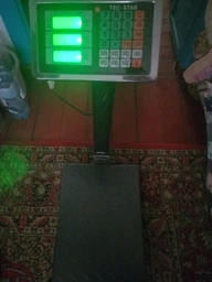 Ваги товарні підлогові Matarix MX-421 150 кг 40x30 см синій (1756374614) фото від покупців 1