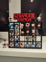 Тематическая Полка Подставка для Фигурок Stranger Things Kinder Joy Funko Pop Stand / Display / Для 24 Фигурок из Сериала Очень странные дела