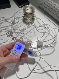 USB Гирлянда штора, 3х3 м, 10 крючков, теплый свет, пульт 8 режимов 300 Led, гирлянда от повербанка (888001) фото от покупателей 4