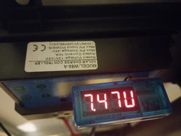Контролер заряду для сонячних панелей батареї 12В/24В 10А з LCD-дисплеєм і 2 USB PWM KW1230 від АКБ систем ШІМ екран 10A solar charge controller фото від покупців 1