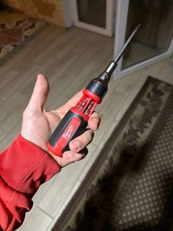 Викрутка з тріскачкою Milwaukee 9 в 1, 4932471598