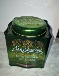 Чай зеленый рассыпной Sun Gardens Gunpowder 250 г жестяная банка (4820082704872) фото от покупателей 1
