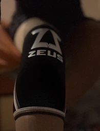 Наколінники спортивні неопренові ZEUS™ Classic 7мм чорні S 2 шт фото від покупців 1