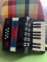 Аккордеон MusicMate MM-AD27 Tinytunes (5904119285240)