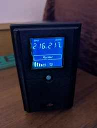 ДБЖ LogicPower LPM-UL1100VA (770Вт) лінійно-інтерактивний