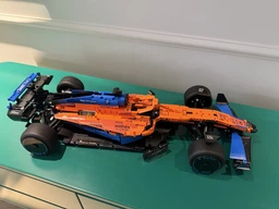 Конструктор Technic Перегоновий автомобіль McLaren Formula 1, 1432 деталей (2994250314094)