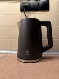 Электрочайник Electrolux E5K1-6ST фото от покупателей 9