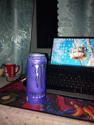 Енергетик напій Монстр Енерджі Monster Energy Ultra Violet 500 мл
