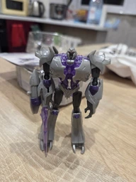 Трансформер HASBRO Мегатрон командующий Киберсвит Transformers Prime Cyberverse Megatron Commander Class 10 см фото от покупателей 3