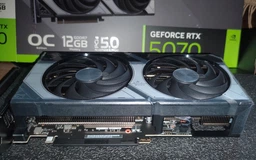 Відеокарта GeForce RTX 5070, ASUS, DUAL OC, 12Gb GDDR7, 192-bit, HDMI/3xDP, 2572/28000 MHz, 16-pin (DUAL-RTX5070-O12G) фото від покупців 1