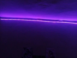Розумна світлодіодна LED стрічка гірлянда Smart RGB 5050 з Bluetooth додатком + пульт. Комплект 5 метрів водостійкий працює від USB і Powerbank (Павербанка) чорна фото від покупців 2