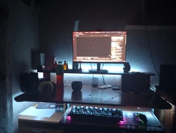 Світлодіодна LED стрічка комплект 10 метрів RGB 5050 із Bluetooth додатком водостійка від USB фото от покупателей 14