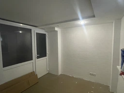 Гнучкий плінтус самоклеючий бордюрна стрічка UKC Dark Brown 320см х 36мм фото от покупателей 4