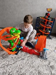Игровой набор Hot Wheels Атака огненного Ти-Рекса (JBM73) фото от покупателей 2