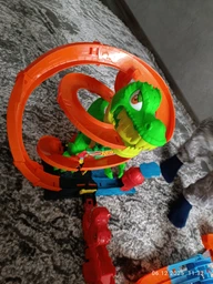 Игровой набор Hot Wheels Атака огненного Ти-Рекса (JBM73) фото от покупателей 1