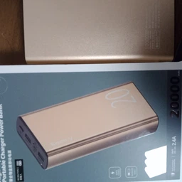 Повербанк 30000 mah потужний павербанк для роутера powerbank з ліхтариком 22.5W повер банк білий фото від покупців 3