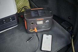 Зарядна станція Jackery Explorer 300 Plus / 300 Вт / 288 Вт⋅год / Li-ion + Solar Panel 40 Вт фото від покупців 1