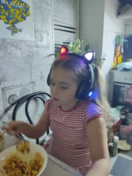 Беспроводные наушники детские ATD CAT EAR L400 с кошачьими ушками LED подсветкой Bluetooth 5.0 microUSB встроенным микрофоном радио Black фото от покупателей 18