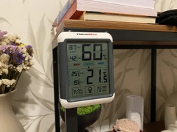 Цифровой термогигрометр ThermoPro TP55 для измерения температуры и влажности в комнате фото от покупателей 3