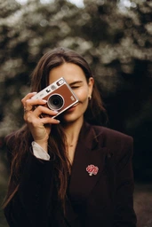 Набор Fujifilm INSTAX MINI EVO Hybrid Black черная фотокамера мгновенной печати / картридж 10 фото / чехол черный / подарочная упаковка фото от покупателей 3