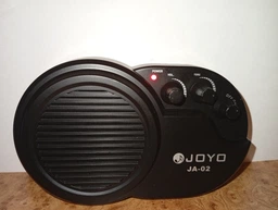 Портативный комбоусилитель Joyo JA-02