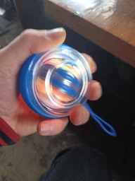 Эспандер гироскопический кистевой для рук Powerball Gyroball тренажер для кисти пальцев запястья предплечья силы хвата вращающийся повербол гиробол с LED подсветкой реабилитационный нескользящий корпус профессиональный poweball гиро мяч черный Art Planet фото от покупателей 7